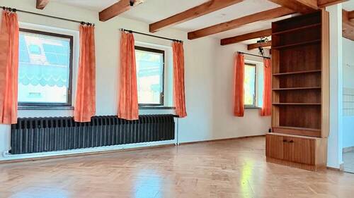 Wohnraum - Charmantes Hinterhaus in ruhiger Lage von Rötha - ideal zum Ausbau