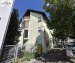 Hausansicht - 7 Zimmer Mehrfamilienhaus, Wohnhaus zum Kaufen in Waiblingen