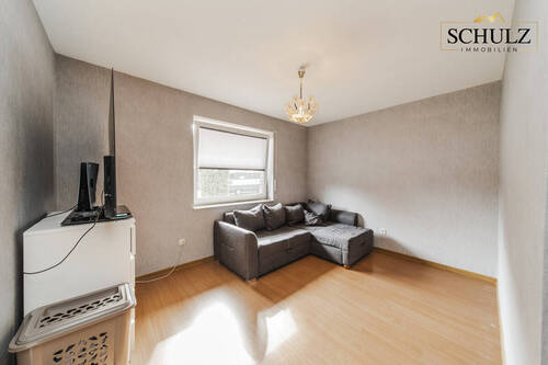 Schlafzimmer/ Büro EG - 