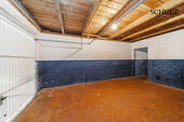 Garage - 