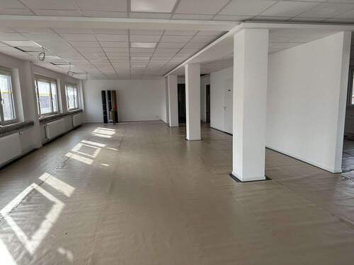 Fläche - große Gewerbefläche für Physiotherapie Praxis, Großraumbüro, etc. in begehrter Lage von Stuttgart