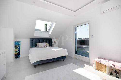 Schlafzimmer (II) Dachgeschoss - 