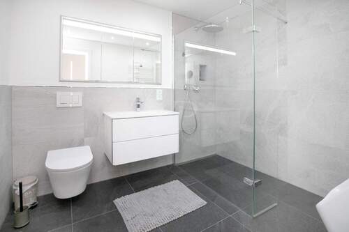 Tageslichtduschbad I - 