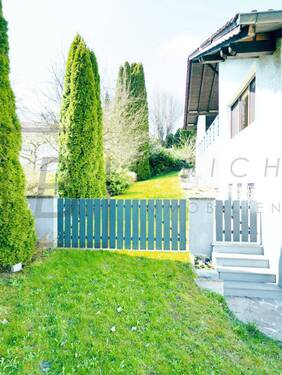 Zufahrt in den Garten - 