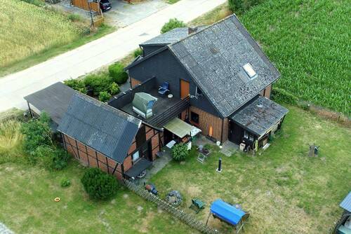 Luftbild zum Garten - Charmante Bauernkate mit historischem Flair und Weitblick ins Grüne