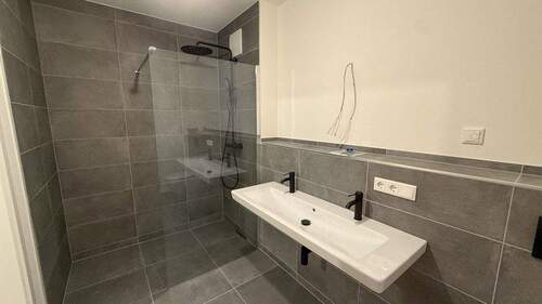 Innenliegendes Duschbad - 