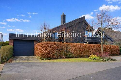 Frontansicht - Ankommen und wohlfühlen - Familienfreundliches Wohnen mit zusätzlichem Potenzial in begehrter Lage