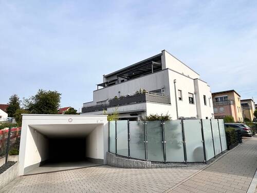 Beste Bauträgerqualität - Garage, Stellplatz zum Kaufen in Neumarkt in der Oberpfalz