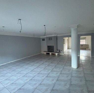 Wohnzimmer - 8 Zimmer Einfamilienhaus in Spicheren