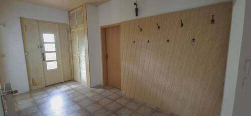 Eingangsbereich EG-Wohnung - 