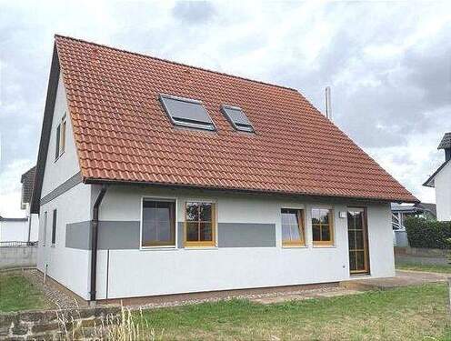 Außenansicht Gartenseite - Modernes EFH in Roßleben - 250.000,00 EUR Kaufpreis, ca.  134,00 m² Wohnfläche