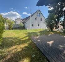 Helle 3-Zimmer-Dachgeschoß-Maisonette-Wohnung mit eigenem Garten - Konstanz Wollmatingen