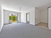 heller Wohnbereich - Zentral gelegene 2-Zimmer-Terrassenwohnung in Bad Vilbel