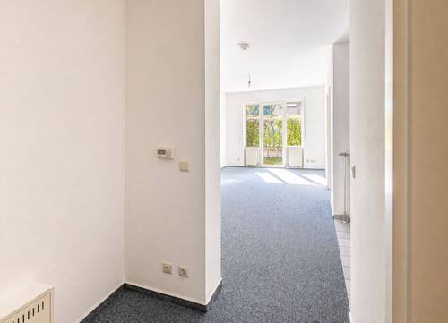 Flur - Terrassenwohnung mit 51,70 m&sup2; in Bad Vilbel zum Kaufen