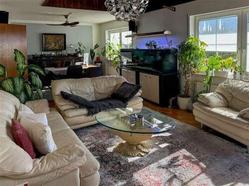 Wohn- und Esszimmer II - 3 Zimmer Etagenwohnung in Burghausen