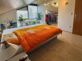 Schlafzimmer mit Ankleidezimmer - 