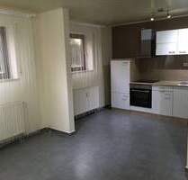 Einliegerwohnung in Zirndorf-Weinzierlein - 1 Zimmer-Wohnung mit ca. 39 m², Küchenzeile, Tageslichtbad und Stellplatz