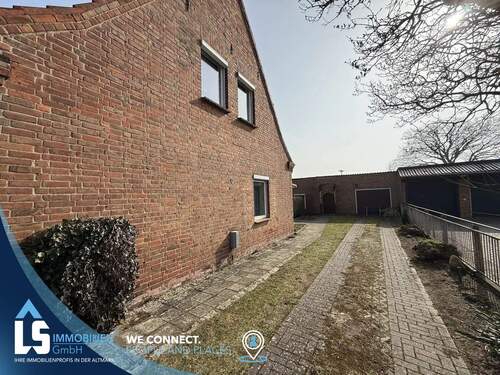 Auffahrt - 3 Zimmer Doppelhaushälfte in Dömitz OT Heidhof