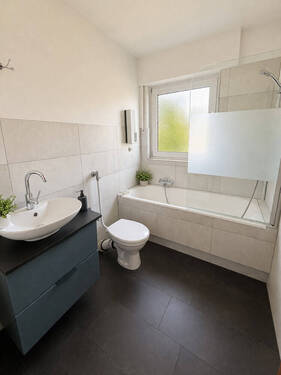 Badezimmer 1. OG - 