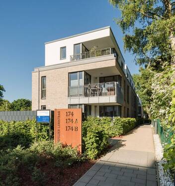 Schenefelder-Landstraße-4.jpg - Zentraler Tiefgaragenstellplatz mit E-Anschlussmöglichkeit