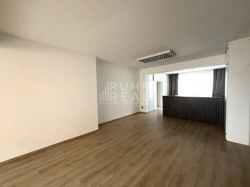 Bürofläche - Halle in Köln zur Miete