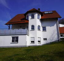 Geräumiges Einfamilienhaus in Hanglage mit Balkon und ausgebautem Spitzboden in Weißenbrunn - Leinburg / Weißenbrunn