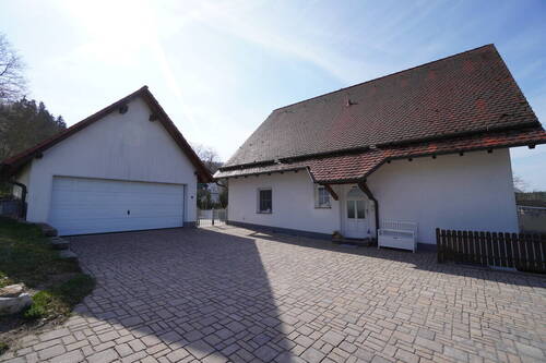 Ansicht - 5 Zimmer Einfamilienhaus zum Kaufen in Leinburg / Weißenbrunn