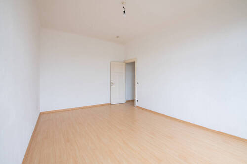 Zimmer 2 - 