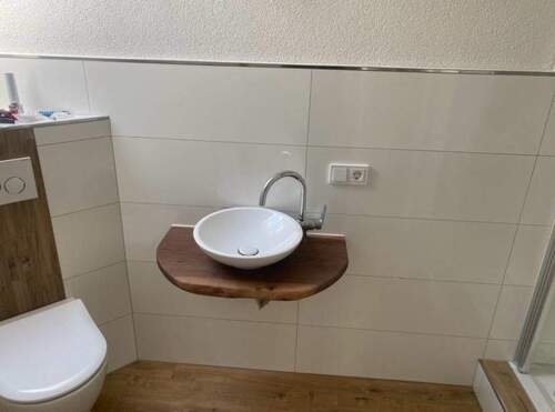 Waschgelegenheit Badezimmer.jpg - Etagenwohnung mit 72,00 m² in Fritzlar zum Kaufen