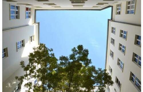 Gebäudeansicht Hofseite - 3 Zimmer Etagenwohnung in Berlin