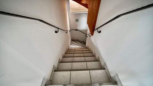 vom EG in die mittlere Etage - 