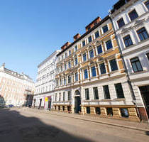 Stilvolle Altbauwohnung mit Balkon in gefragter Lage von Leipzig