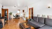 Wohnzimmer 2 - 2 Zimmer Etagenwohnung zum Kaufen in Köln