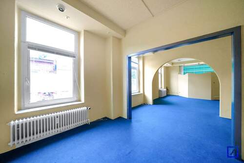 Gewerbefläche Rechts - Mehrfamilienhaus, Wohnhaus mit 192,80 m² in Krummhörn zum Kaufen