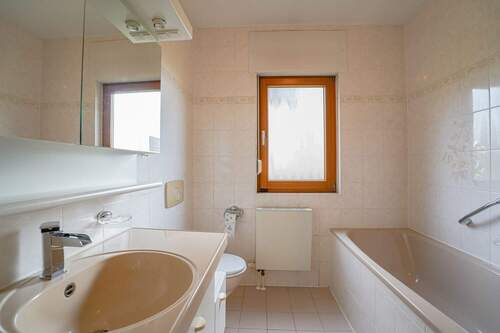 Badezimmer Erdgeschoss - 