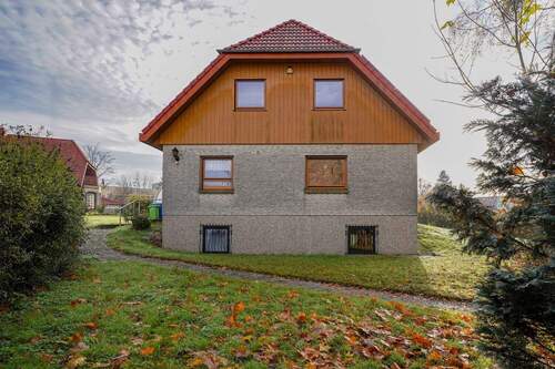 Seitenansicht - 4 Zimmer Einfamilienhaus zum Kaufen in Strausberg