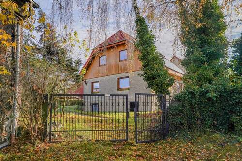 Einfahrt - Einfamilienhaus mit 115,10 m² in Strausberg zum Kaufen