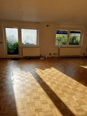 Wohnraum - Freundliche barrierefreie loftartige Erdgeschosswohnung mit Garten und Stellplatz