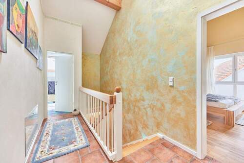 Flur Obergeschoss - 7 Zimmer Einfamilienhaus in Lautertal