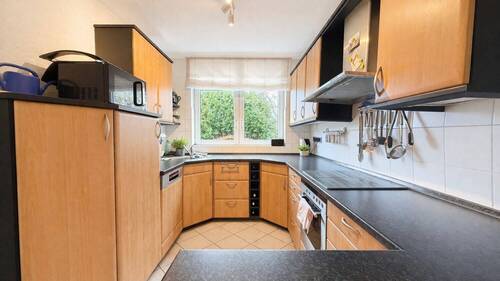 Küche - 6 Zimmer Reihenmittelhaus in Frankfurt am Main