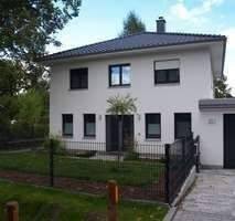 Ansicht Klein-Westend - 4 Zimmer Mehrfamilienhaus, Wohnhaus zum Kaufen in Berlin