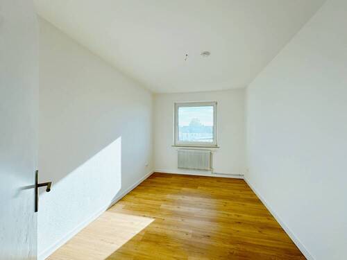 Schlafzimmer - 3 Zimmer Etagenwohnung zur Miete in Bielefeld / Innenstadt - Ost
