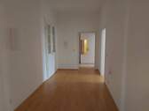 Flur - 4 Zimmer Etagenwohnung zur Miete in Gera