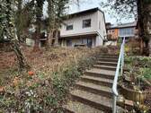 Weg 4 zum Haus, 11 Stufen - 5 Zimmer Mehrfamilienhaus, Wohnhaus zum Kaufen in Pforzheim