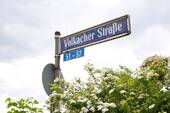 Ihre neue Hausanschrift-Volkacher-Straße - 
