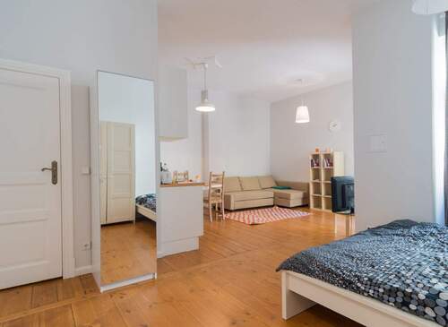 Wohnung - 1 Zimmer Etagenwohnung in Berlin