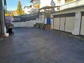 Hof, Garage, Stellplatz - 