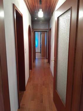 Erdgeschoss Flur - 1 Zimmer Mehrfamilienhaus, Wohnhaus in Bad Wildbad