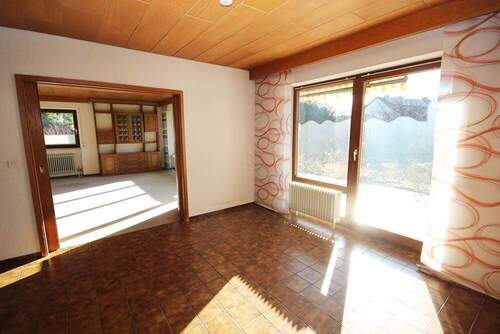 Mittelpunkt Essdiele - Einfamilienhaus mit 186,00 m&sup2; in Berngau zum Kaufen