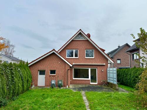Rückansicht - 5 Zimmer Mehrfamilienhaus, Wohnhaus in Oldenburg